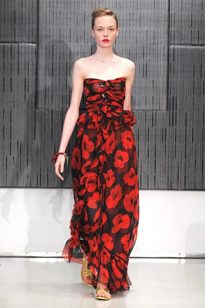 Look 25